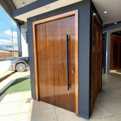 Kit Porta Pivotante De Madeira Maciça Ripada