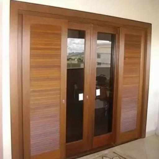 Porta Balcão de Madeiara Eucalipto Blackout 6 Folhas